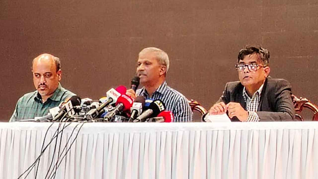 গণভোট কবে হবে, দ্রুতই সিদ্ধান্ত দেবেন প্রধান উপদেষ্টা: আইন উপদেষ্টা